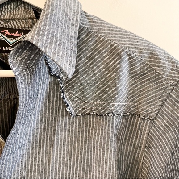 Fender by Rock & Roll Religion Gray Striped Button Down Shirt Size Medium - Picture 7 of 10